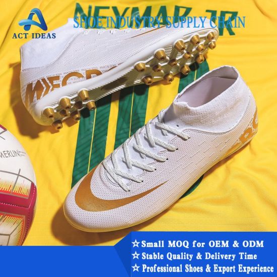 OEM High Quality Sneakers, Football Shoe Nail Sole, Professional World Cup Soccer Shoes for Man