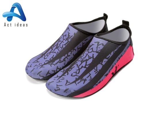 Perfect Quality Comfortable Design Water Shoes for Men