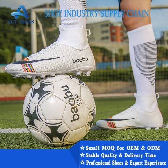 2019 Soccer Boots China Manufactures Custom New Arrival Men′s Indoor Soccer Shoes Turf Football Shoes